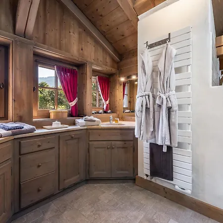 Chalet Familial A Avec Piscine Et Sauna Pour 12 Personnes - Fr-1-569-2